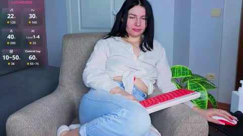 Charlotte online show from 22, 11, 2025