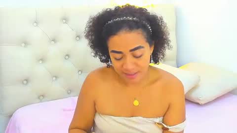 Snapshot of charlotte_dante212 chatting on 6, 7, 2026 charlottte y dante online show from 6, 7, 2026