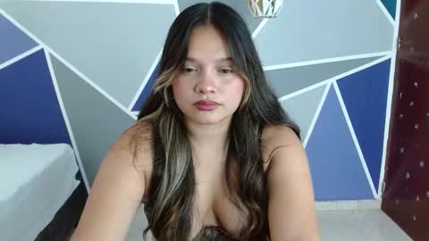 Snapshot of charlotte_greyx chatting on 2, 10, 2025 Charlotte online show from 2, 10, 2025