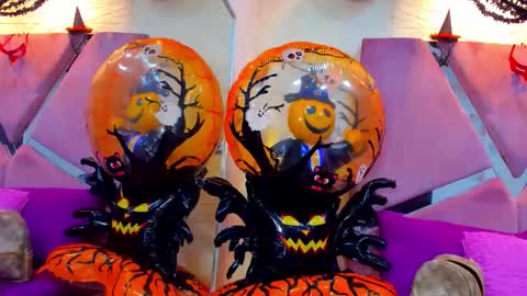 Charlotte Icee online show from 18, 10, 2025