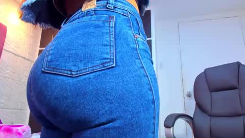 Charlotte Icee online show from 14, 11, 2025