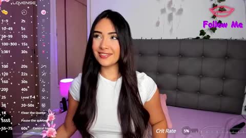 Snapshot of charlotte_jamees chatting on 13, 1, 2025 Charlotte james online show from 13, 1, 2025