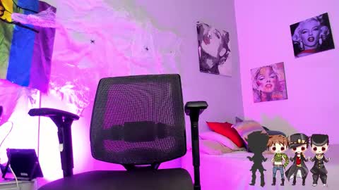 Snapshot of charlotte_joestar chatting on 15, 10, 2025 Charlie online show from 15, 10, 2025