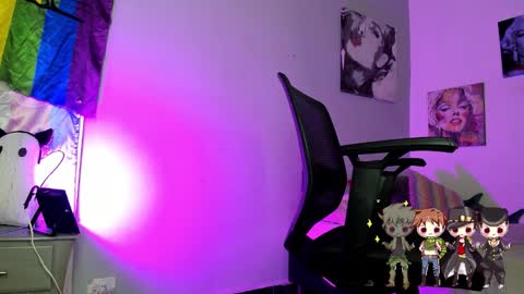 Snapshot of charlotte_joestar chatting on 8, 11, 2025 Charlie online show from 8, 11, 2025