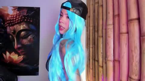 CHARLOTTE  online show from 7, 1, 2026