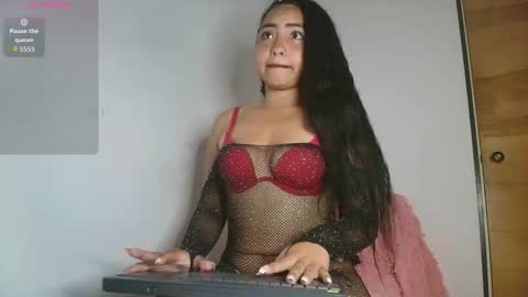 charlotte_princess_1 online show from 17, 11, 2025