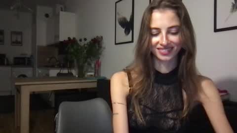 Snapshot of charlotte_roche chatting on 20, 2, 2025 Charlotte Roche online show from 20, 2, 2025