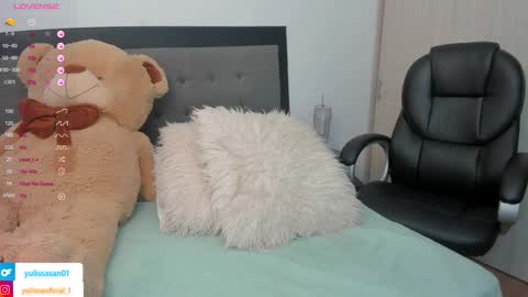 Snapshot of charlotte_tiller chatting on 21, 2, 2025 Yuli online show from 21, 2, 2025