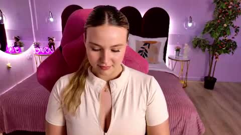 Snapshot of charlotteatwood chatting on 22, 6, 2026 charlotteatwood online show from 22, 6, 2026