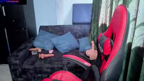 Snapshot of charlottee_lovee69 chatting on 1, 7, 2026 Natalia online show from 1, 7, 2026