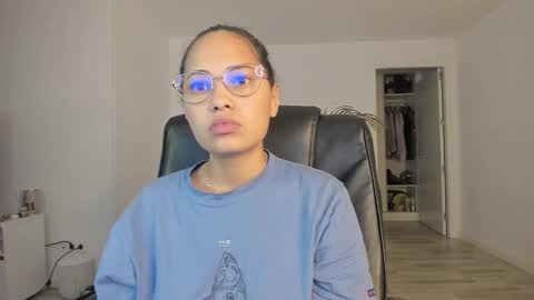 charlotte hamilton online show from 30, 9, 2025