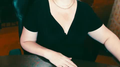 CharlotteXTasty online show from 12, 12, 2024