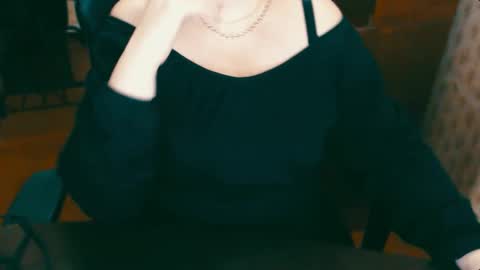 CharlotteXTasty online show from 13, 12, 2024