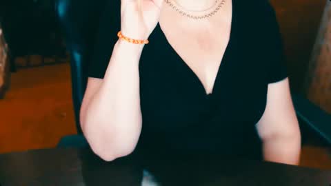 CharlotteXTasty online show from 20, 1, 2025