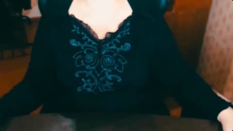 CharlotteXTasty online show from 16, 10, 2025