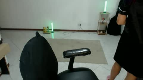 charlottezoe online show from 29, 3, 2026