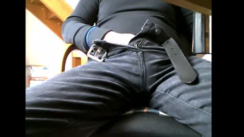 charly052 online show from 25, 2, 2025