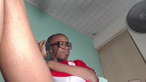 charly_vergonti_ online show from 10, 1, 2025