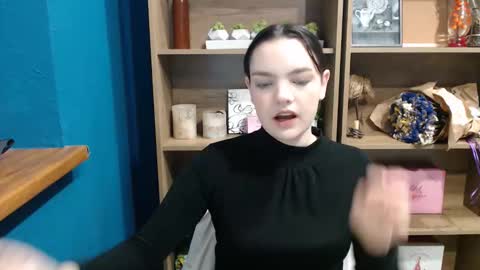 Julliette online show from 4, 12, 2025