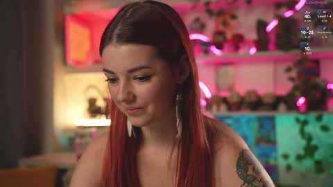 Snapshot of charmings_054 chatting on 19, 2, 2025 Belle and Miley online show from 19, 2, 2025