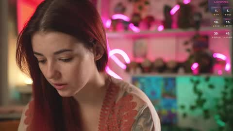 Snapshot of charmings_054 chatting on 23, 2, 2025 Belle and Miley online show from 23, 2, 2025