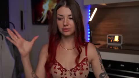 Belle and Miley online show from 13, 7, 2026