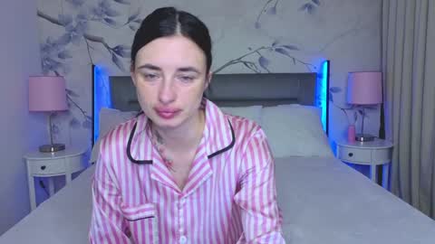 Adel online show from 19, 4, 2026