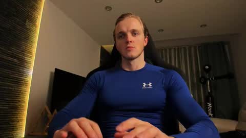 Snapshot of chasereed_ chatting on 18, 12, 2025 Chase Reed online show from 18, 12, 2025