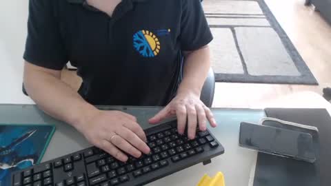 Snapshot of chatskor chatting on 4, 2, 2025 Egor Skornyakov online show from 4, 2, 2025