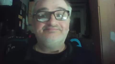 Snapshot of chatubatelee555 chatting on 18, 5, 2026 lee online show from 18, 5, 2026