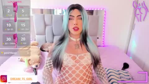 Sophie  online show from 10, 9, 2025