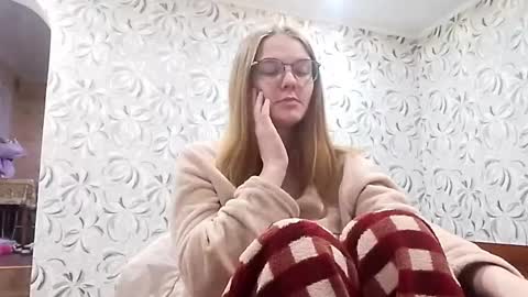 Snapshot of chauknispel chatting on 31, 5, 2026 Olivia online show from 31, 5, 2026