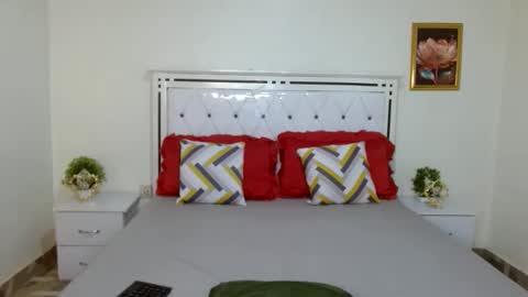 Snapshot of chayenie chatting on 27, 10, 2025 Cheyenne online show from 27, 10, 2025