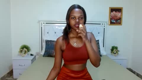 Snapshot of chayenie chatting on 16, 11, 2025 Cheyenne online show from 16, 11, 2025