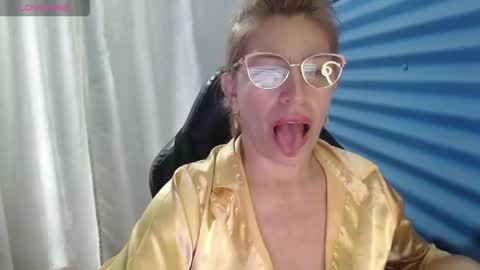 CHAYLA VICTORIA RUIZ  online show from 30, 3, 2026