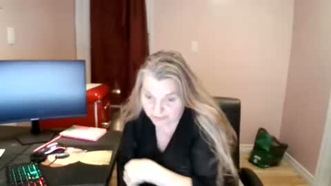 chealsiek online show from 27, 10, 2025