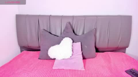 Snapshot of cheerlynn chatting on 24, 10, 2025 Cherlyn online show from 24, 10, 2025