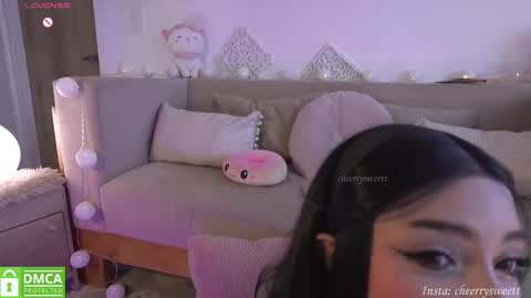 Snapshot of cheerrysweett chatting on 19, 9, 2025 Baby Cherry online show from 19, 9, 2025