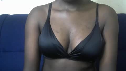 Snapshot of chelley4 chatting on 20, 10, 2025 chelley online show from 20, 10, 2025