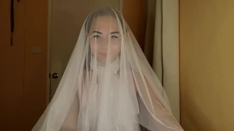 chelly4u69 online show from 14, 4, 2026