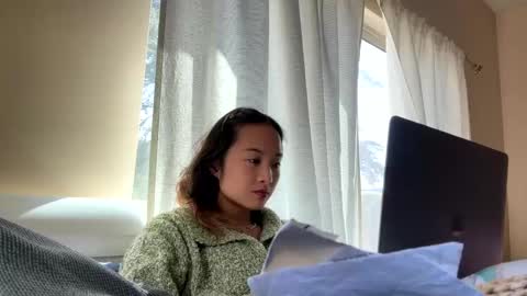 chellybear101 online show from 10, 2, 2025