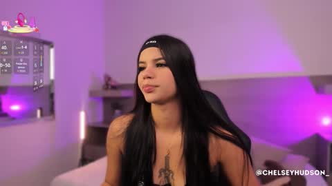 chelsey_hudson online show from 26, 11, 2025