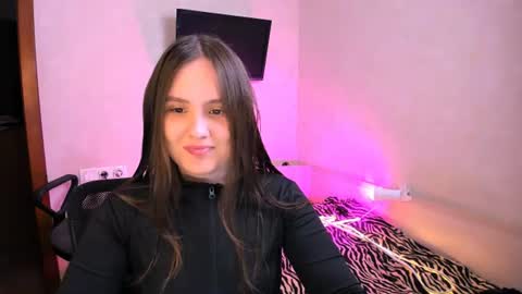 Chelsy  Luxe  online show from 25, 7, 2026