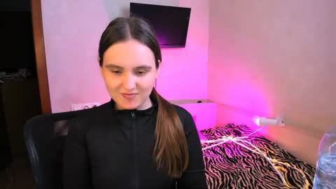 Chelsy  Luxe  online show from 27, 7, 2026