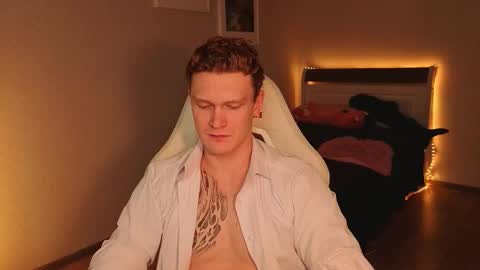 Snapshot of chem1ko chatting on 18, 11, 2025 LUCASRYANPVT IS OPEN online show from 18, 11, 2025