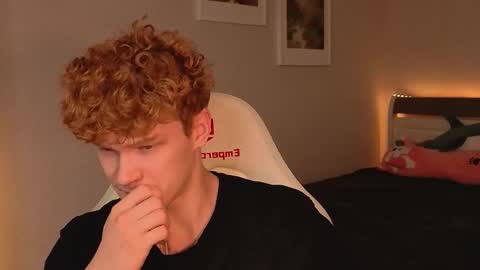 Snapshot of chem1ko chatting on 25, 11, 2025 LUCASRYANPVT IS OPEN online show from 25, 11, 2025