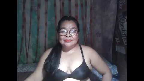 Snapshot of chenita_kits chatting on 2, 4, 2026 chenita_kits online show from 2, 4, 2026