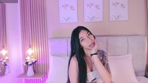 Snapshot of cherlyn_1 chatting on 11, 5, 2026 cherlyn_1 online show from 11, 5, 2026
