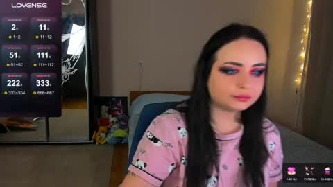 Snapshot of cherry__girl_ chatting on 10, 5, 2026 Emily online show from 10, 5, 2026