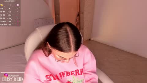 Snapshot of cherry_blond_ chatting on 23, 2, 2025 Cherry online show from 23, 2, 2025